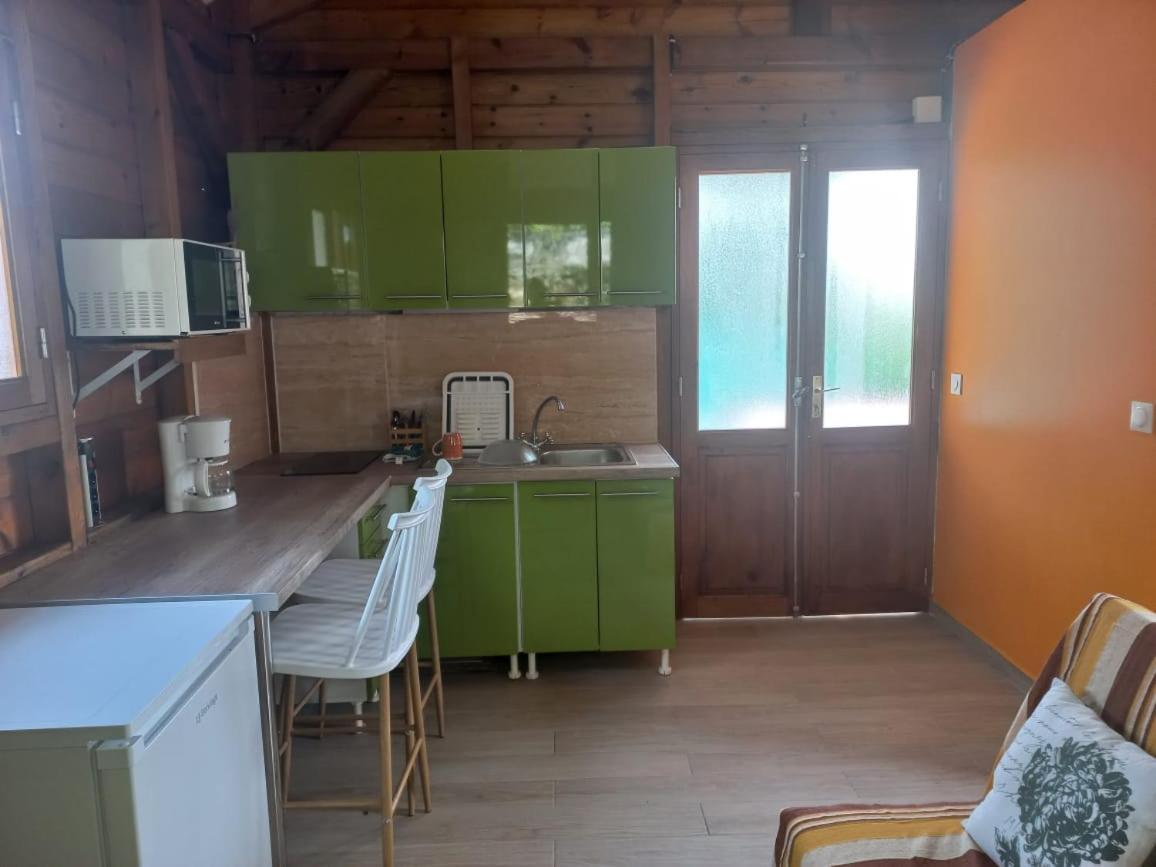 Gite De Germaine Sainte-Anne  Exteriör bild